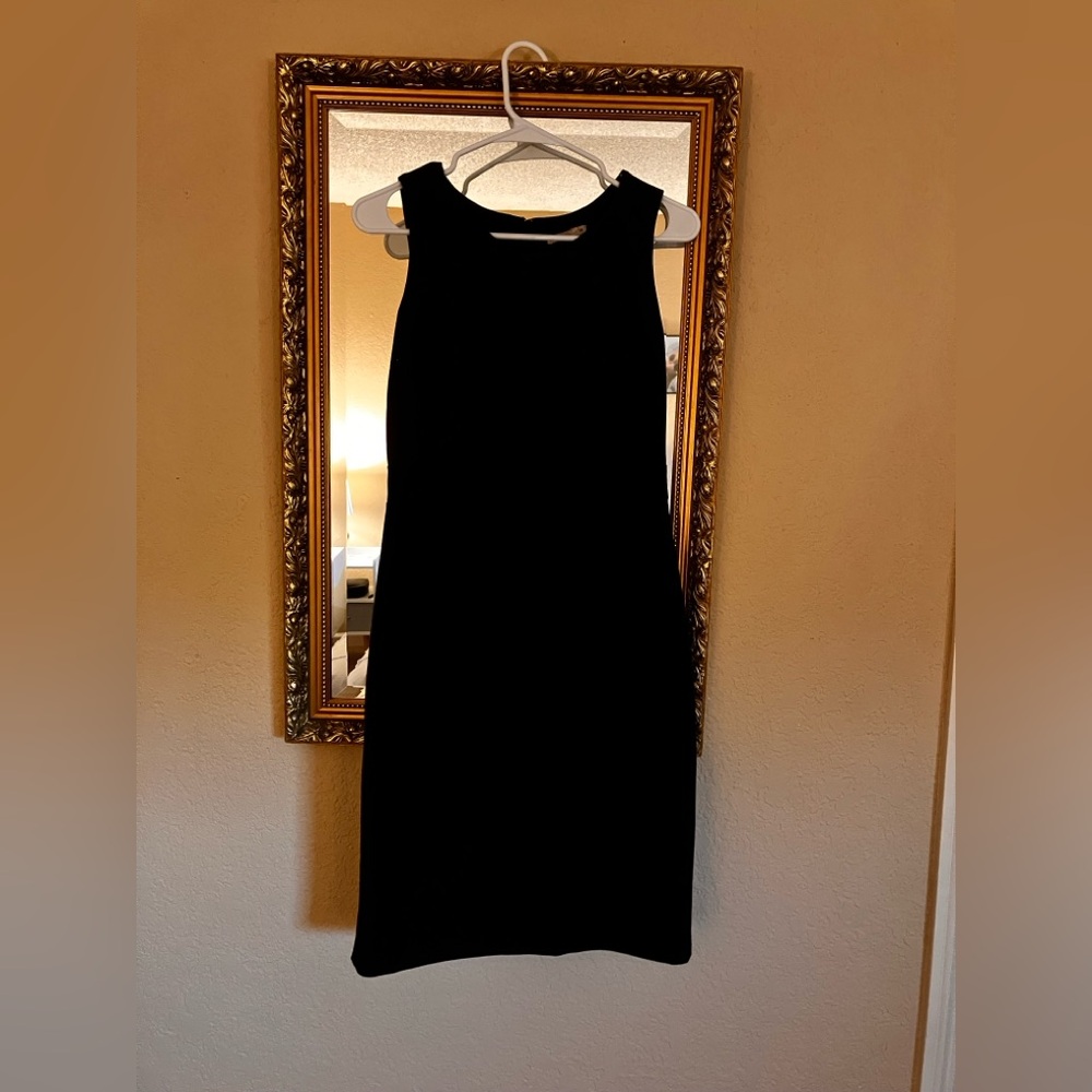 Black Sleeveless Dress